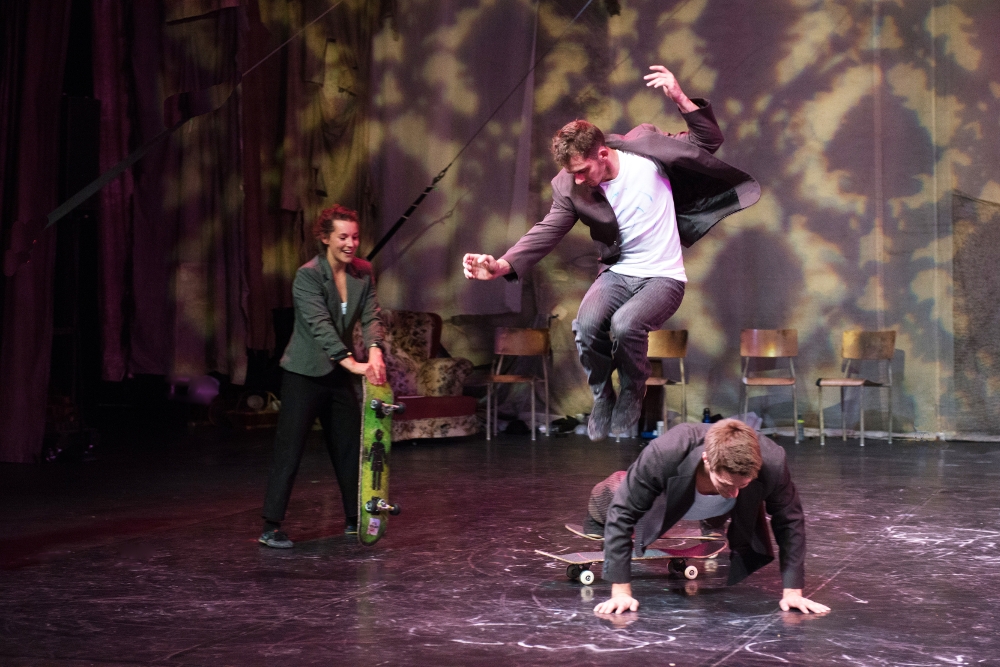 traces bobino les 7 doigts de la main cirque