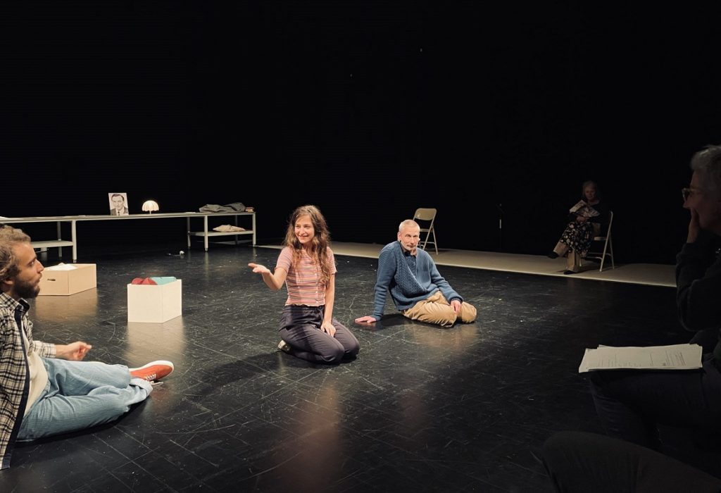 Esprits Anna Noziere Polka