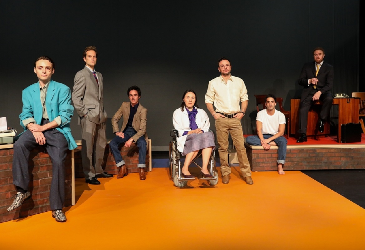 The normal Heart jules_pelissier_andy_gillet_brice_michelini_deborah_grall_dimitri_storoge_joss_berlioux_et_michael_abiteboul_1773_656r