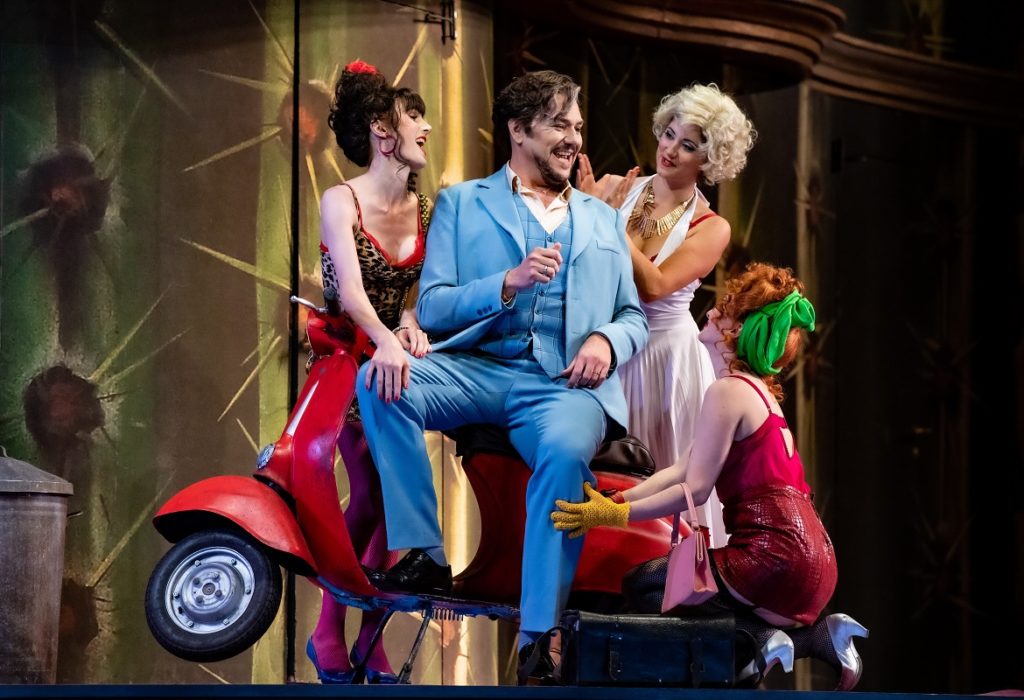 LE BARBIER DE SEVILLE Vincenzo Taormina (Figaro) - crédit Mirco Magliocca