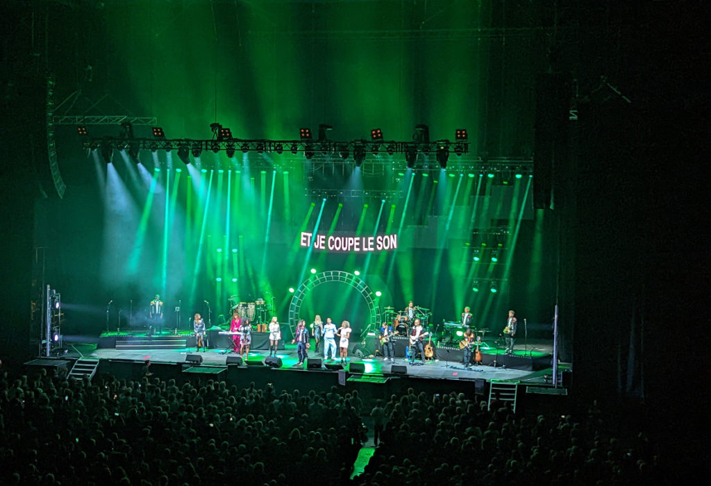 photo du concert de N'oubliez pas les paroles sur la scène du Zénith de Toulouse le 28 octobre 2022