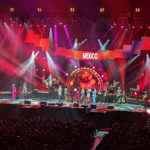 photo du concert de N'oubliez pas les paroles sur la scène du Zénith de Toulouse le 28 octobre 2022