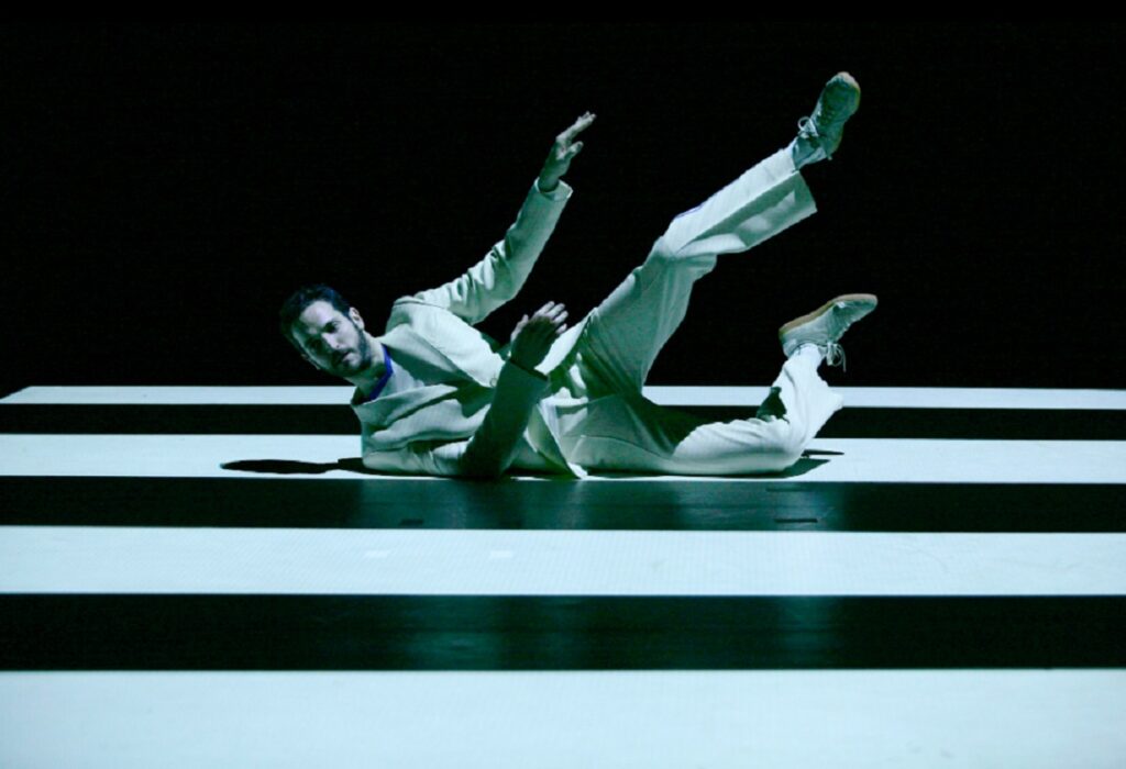 Erection Pierre Rigal © Pierre Grosbois