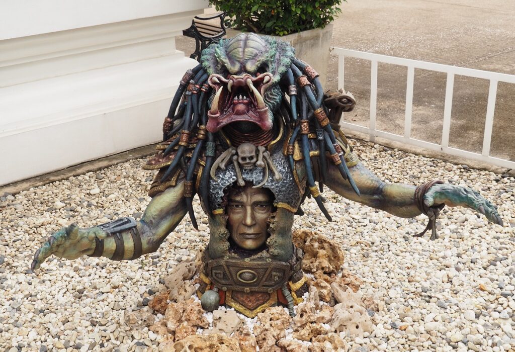 Temple Blanc (White Temple ou Wat Rong Khun) à Chiang Rai © Culture déconfiture