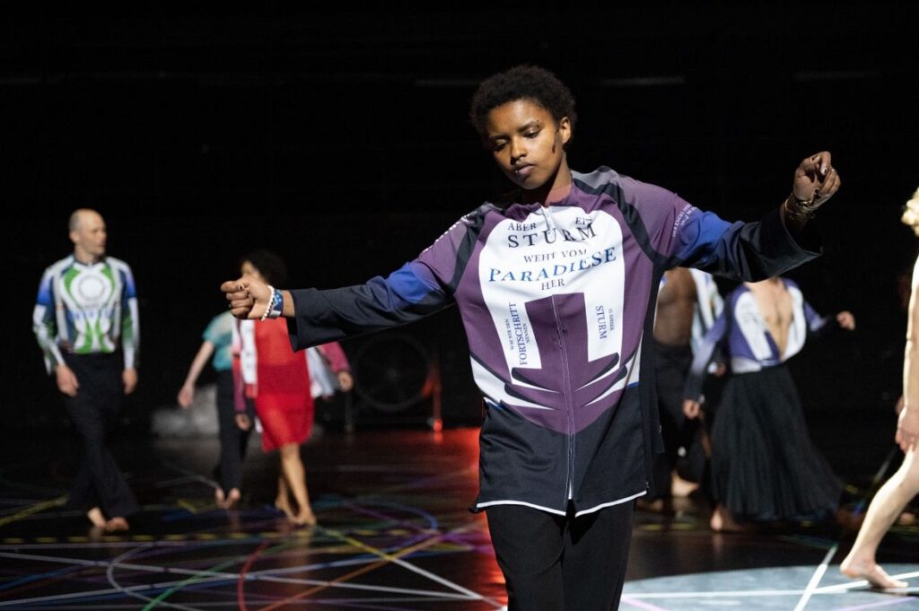 exit-above © Anne Van Aerschot