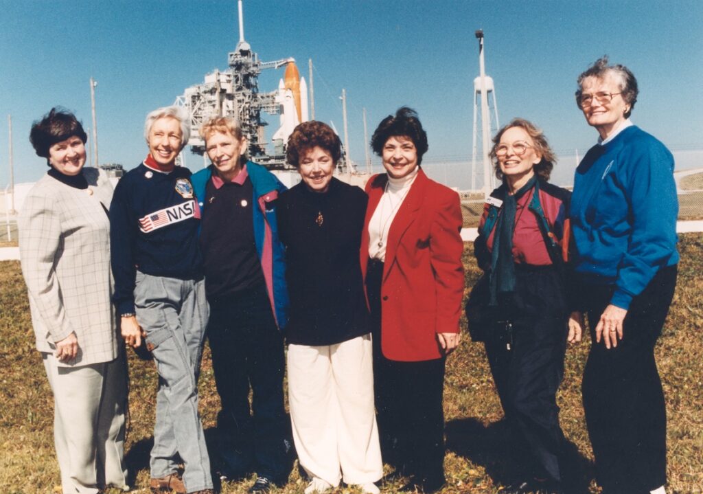 Cosmos Seven_Members_of_the_First_Lady_Astronaut_Trainees_in_1995