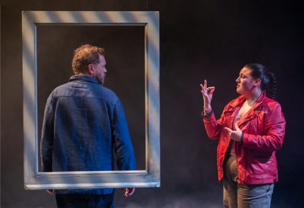 Je préfère regarder par la fenêtre © Guillaume Cardiet