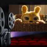 bébé Marsupilami du film Marsupilami de Philippe Lacheau, projeté sur un écran de cinéma